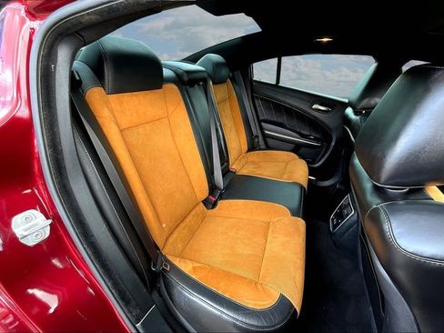 Used 2022 Dodge Charger Scat Pack w/ Plus Group RWD image 23