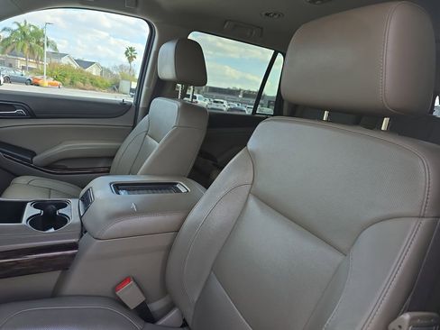 Used 2017 GMC Yukon SLT w/ HD Trailering Package image 22