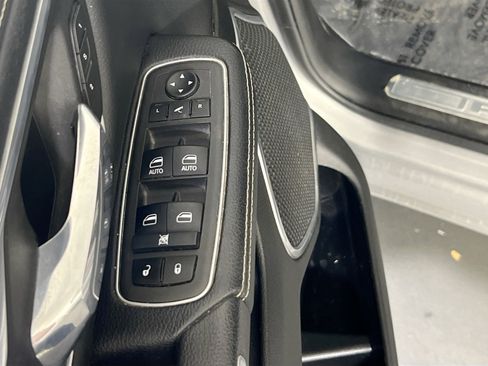 Used 2022 RAM 1500 Laramie image 17