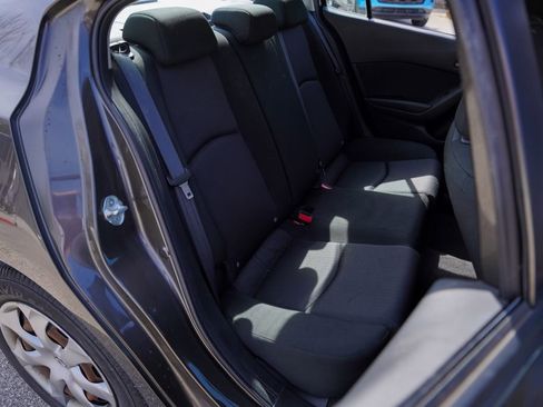 Used 2014 MAZDA MAZDA3 i Sport image 28