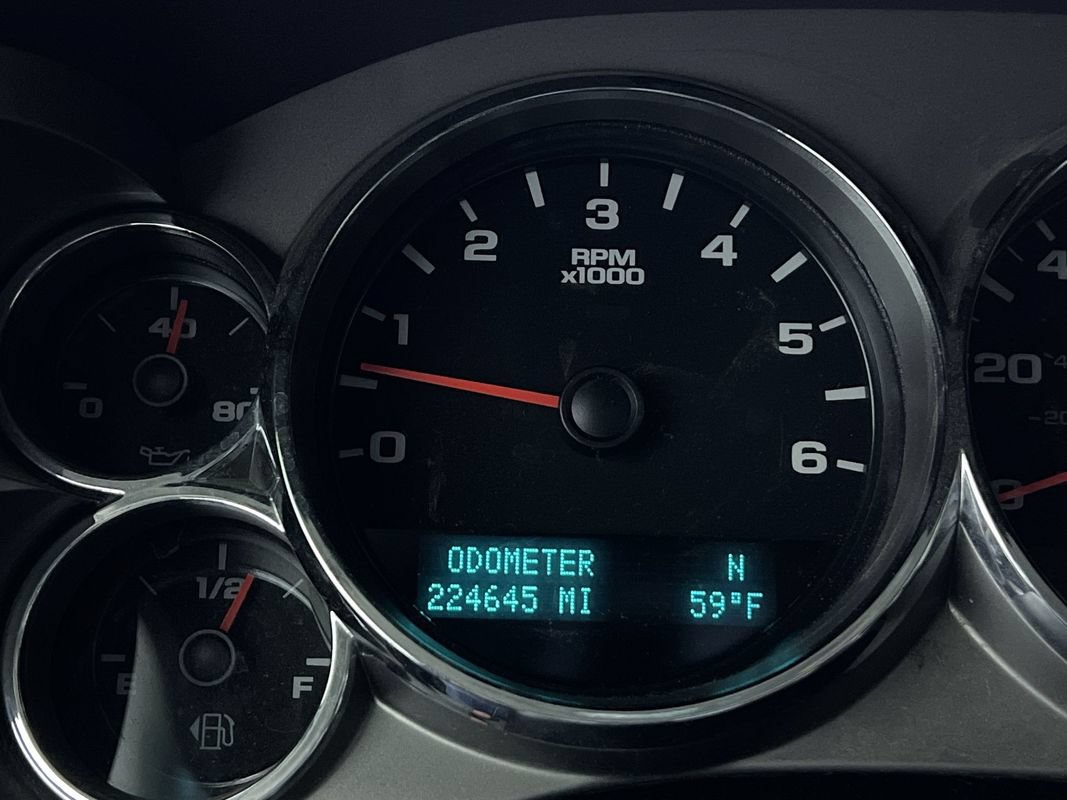Used 2010 Chevrolet Silverado 1500 LT w/ Power Pack Plus AWD/4WD image 18