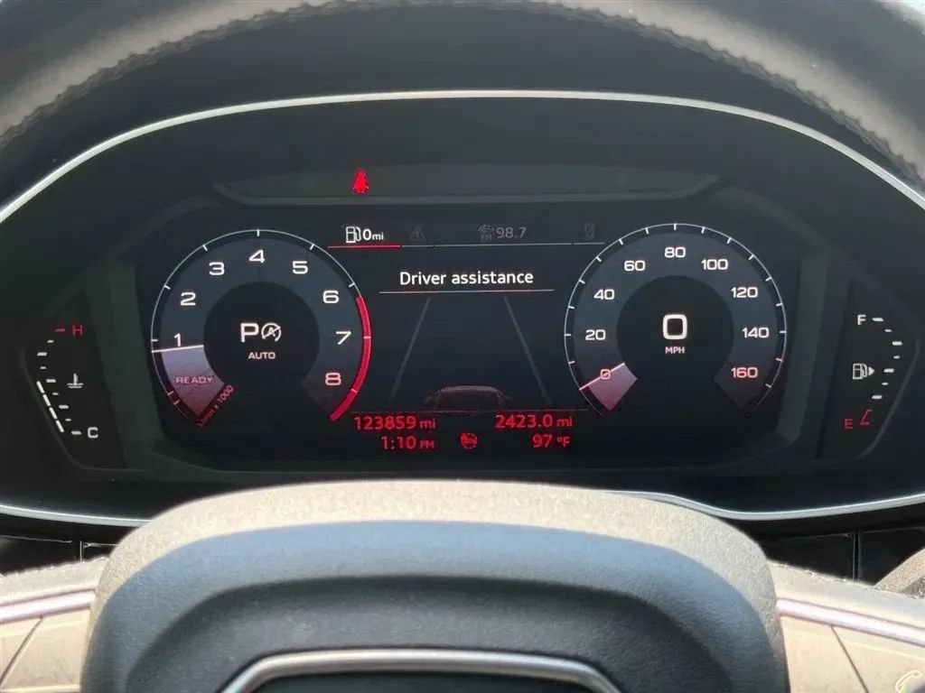 Used 2021 Audi Q3 2.0T Premium AWD/4WD image 13