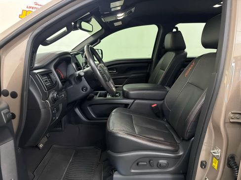 Used 2021 Nissan Titan PRO-4X w/ Pro-4x Convenience Package AWD/4WD image 13
