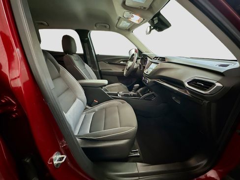 Used 2022 Chevrolet TrailBlazer LT image 30