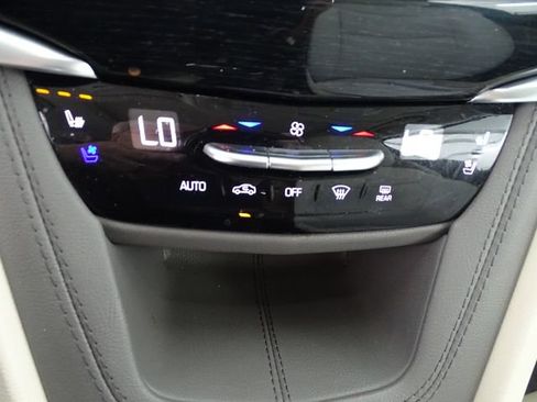 Certified 2024 Cadillac XT6 Premium Luxury w/ Technology Package AWD/4WD image 14