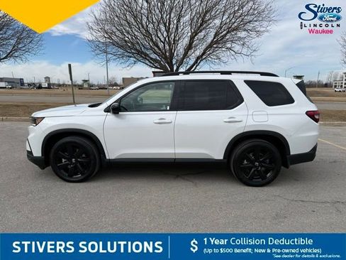 Used 2025 Honda Pilot Black Edition image 8