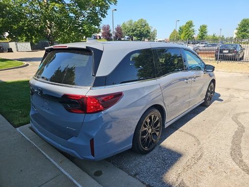 Used 2025 Honda Odyssey Sport-L image 5