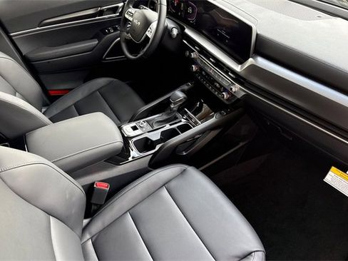 New 2025 Kia Telluride S image 19