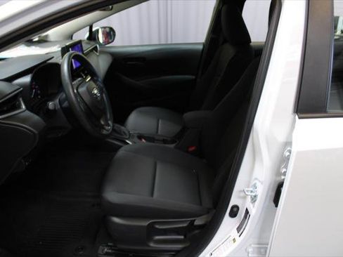 Certified 2024 Toyota Corolla LE w/ LE Convenience Package image 30