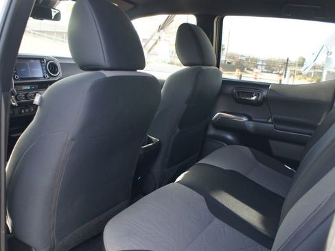 Used 2023 Toyota Tacoma TRD Off-Road image 14