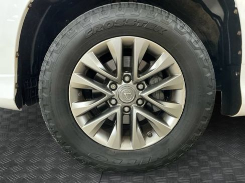 Used 2015 Lexus GX 460 Luxury AWD/4WD image 14