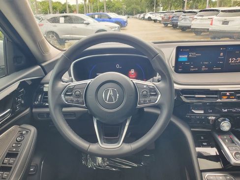 Used 2024 Acura MDX FWD image 25