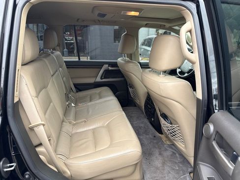 Used 2011 Toyota Land Cruiser w/ Upgrade Pkg AWD/4WD image 24