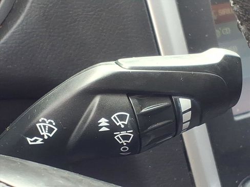 Used 2016 Ford Fusion SE image 18