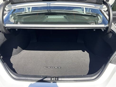 Used 2019 Toyota Camry SE w/ Convenience Package FWD image 30