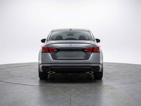 Used 2025 Nissan Altima 2.5 SV image 7