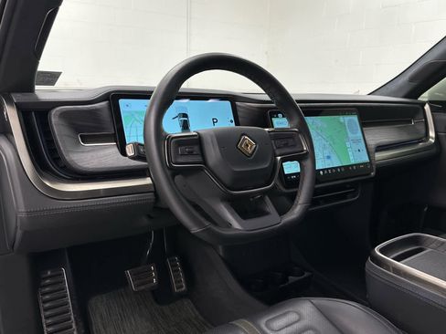 Used 2023 Rivian R1T Adventure image 10