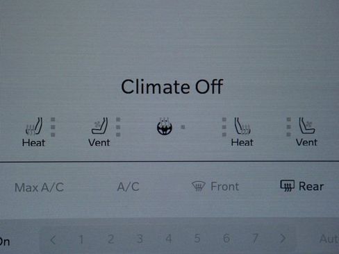 Used 2022 RAM 3500 Laramie image 4