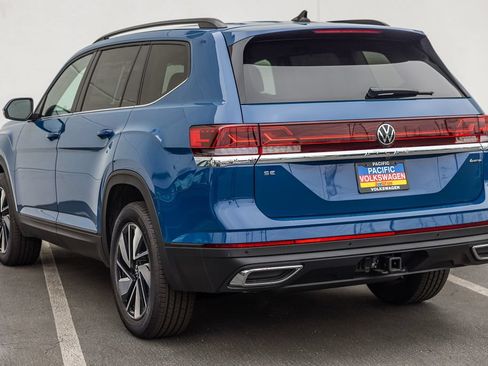 New 2026 Volkswagen Atlas SE FWD image 3