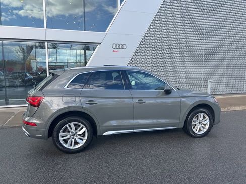 Used 2023 Audi Q5 2.0T Premium w/ Convenience Package image 19