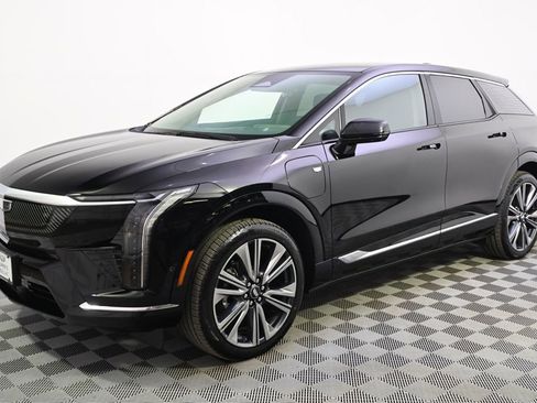 New 2026 Cadillac Optiq Luxury 2 w/ LPO, Floor Liner Package AWD/4WD image 2