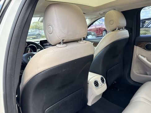 Used 2018 Mercedes-Benz C 300 Sedan image 14
