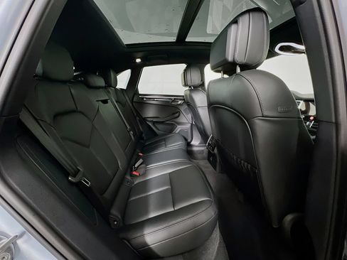 Certified 2026 Porsche Macan AWD/4WD image 29