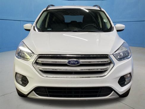 Used 2018 Ford Escape SE image 4