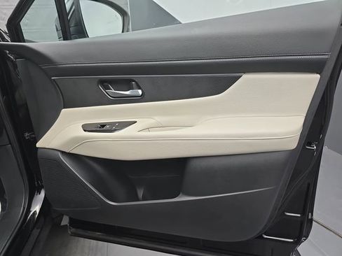 Used 2025 Nissan Murano SV image 49