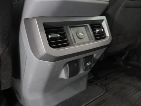 Used 2023 Ford F250 XLT w/ XLT Premium Package AWD/4WD image 38