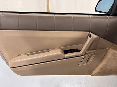 Used 1993 Cadillac Allante image 15