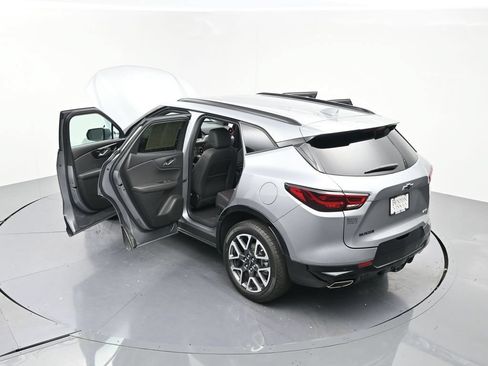 Used 2025 Chevrolet Blazer RS FWD image 26