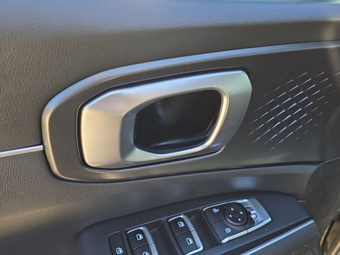 Certified 2022 Kia Sorento S image 20