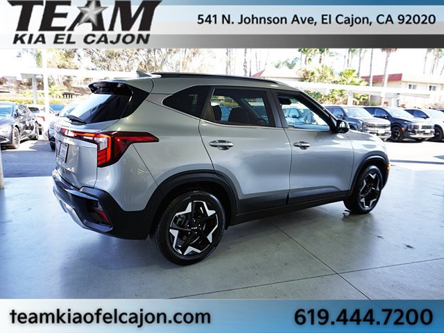 Certified 2024 Kia Seltos EX FWD image 9
