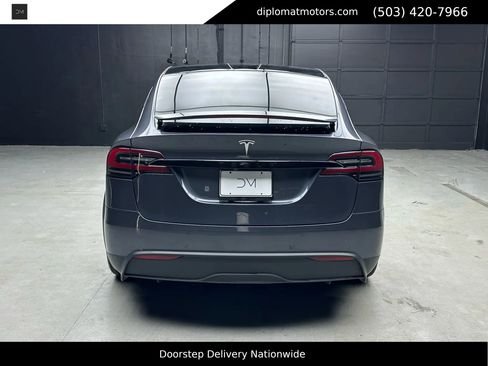 Used 2023 Tesla Model X image 6