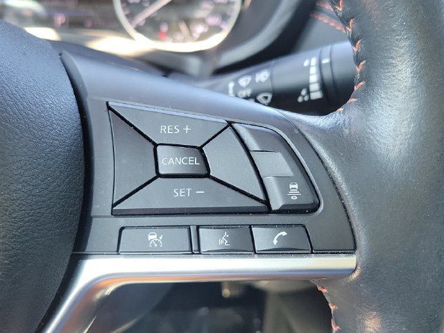 Used 2023 Nissan Sentra SR w/ SR Premium Package FWD image 24