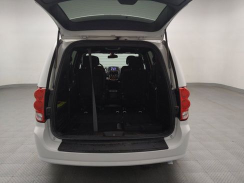 Used 2020 Dodge Grand Caravan SE image 29