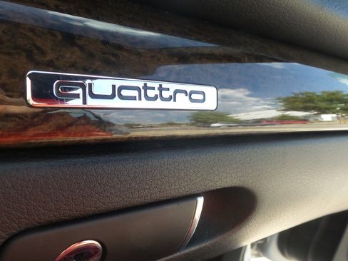 Used 2005 Audi S4 Cabriolet image 43