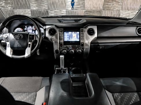 Used 2019 Toyota Tundra SR5 w/ SR5 Upgrade Package AWD/4WD image 19