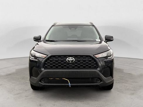 Used 2024 Toyota Corolla Cross LE w/ Moonroof Package AWD/4WD image 2