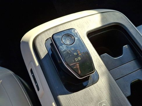 Used 2023 Nissan Ariya ENGAGE image 15