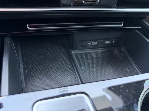 Used 2024 Volkswagen Atlas Cross Sport SE w/ Panoramic Sunroof Package FWD image 21