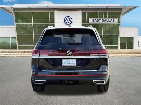 New 2026 Volkswagen Atlas SEL image 5