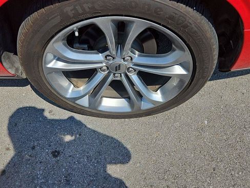 Used 2022 Dodge Challenger R/T RWD image 10