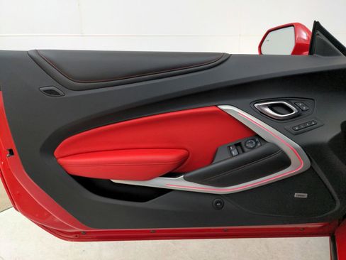 Used 2017 Chevrolet Camaro SS image 25