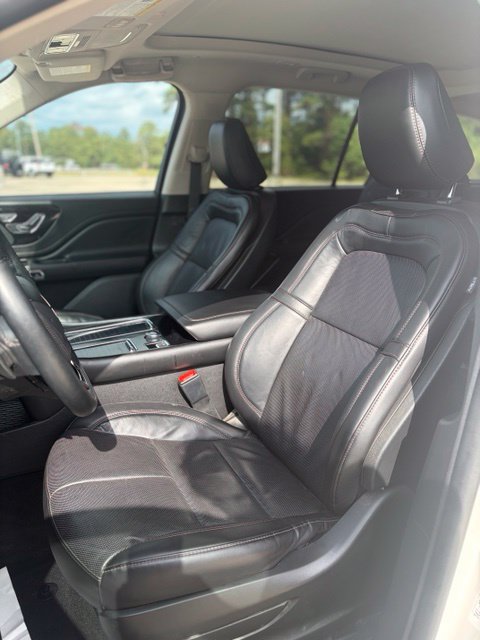 Used 2023 Lincoln Aviator Reserve w/ Equipment Group 201A AWD/4WD image 26