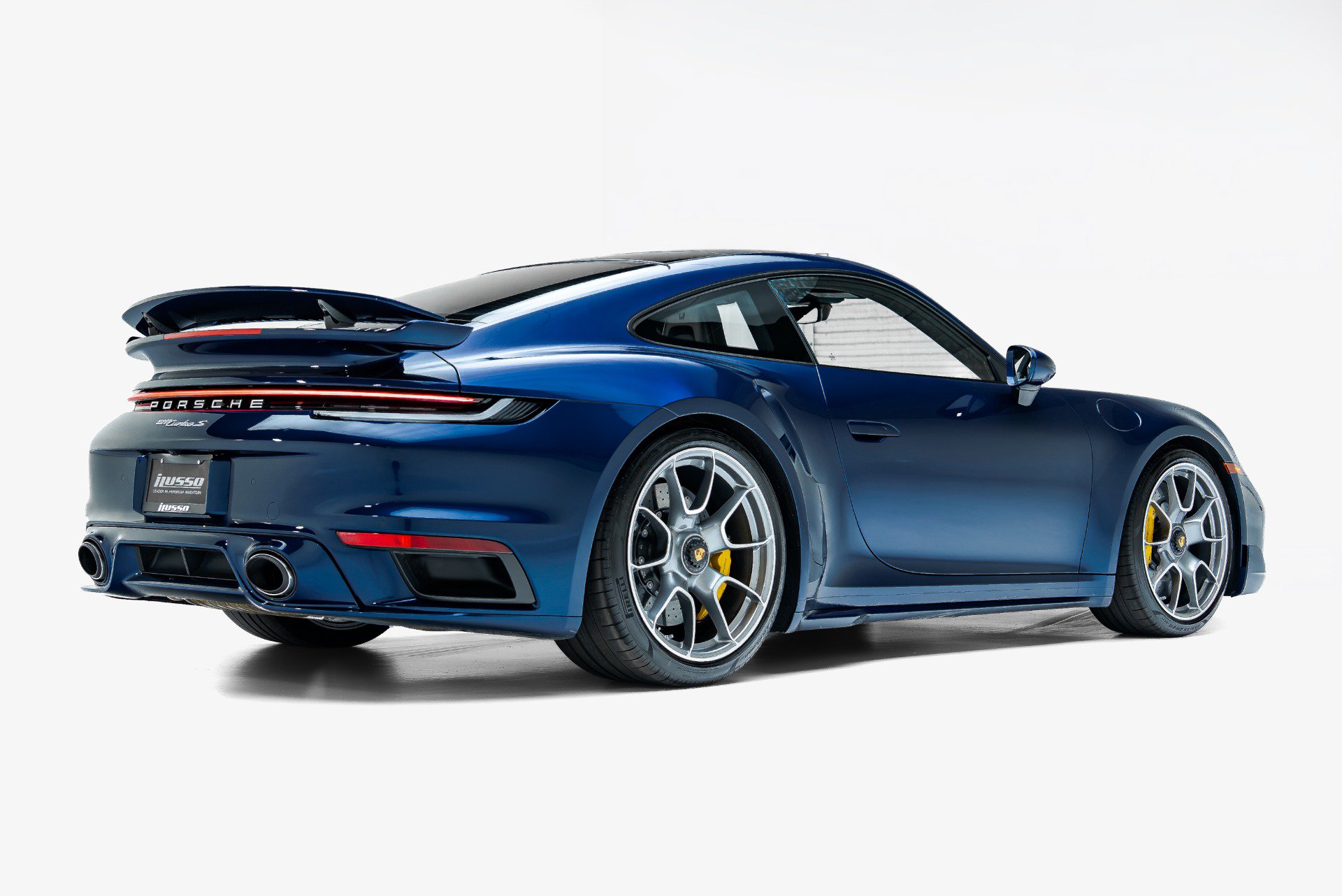 Used 2022 Porsche 911 Turbo S AWD/4WD image 2