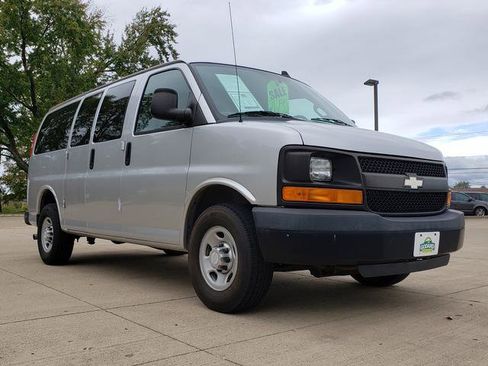 Used 2016 Chevrolet Express 2500 LS image 8
