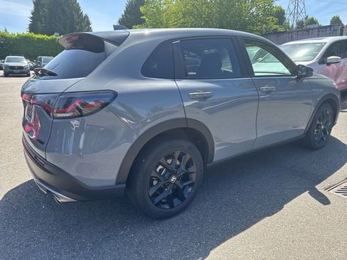 Used 2025 Honda HR-V Sport image 5