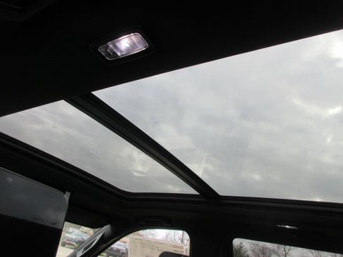 New 2026 GMC Yukon Elevation w/ Elevation Premium Package image 15